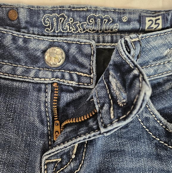 Miss Me slim bootcut embroidered bling jeans size 25 - Picture 10 of 14